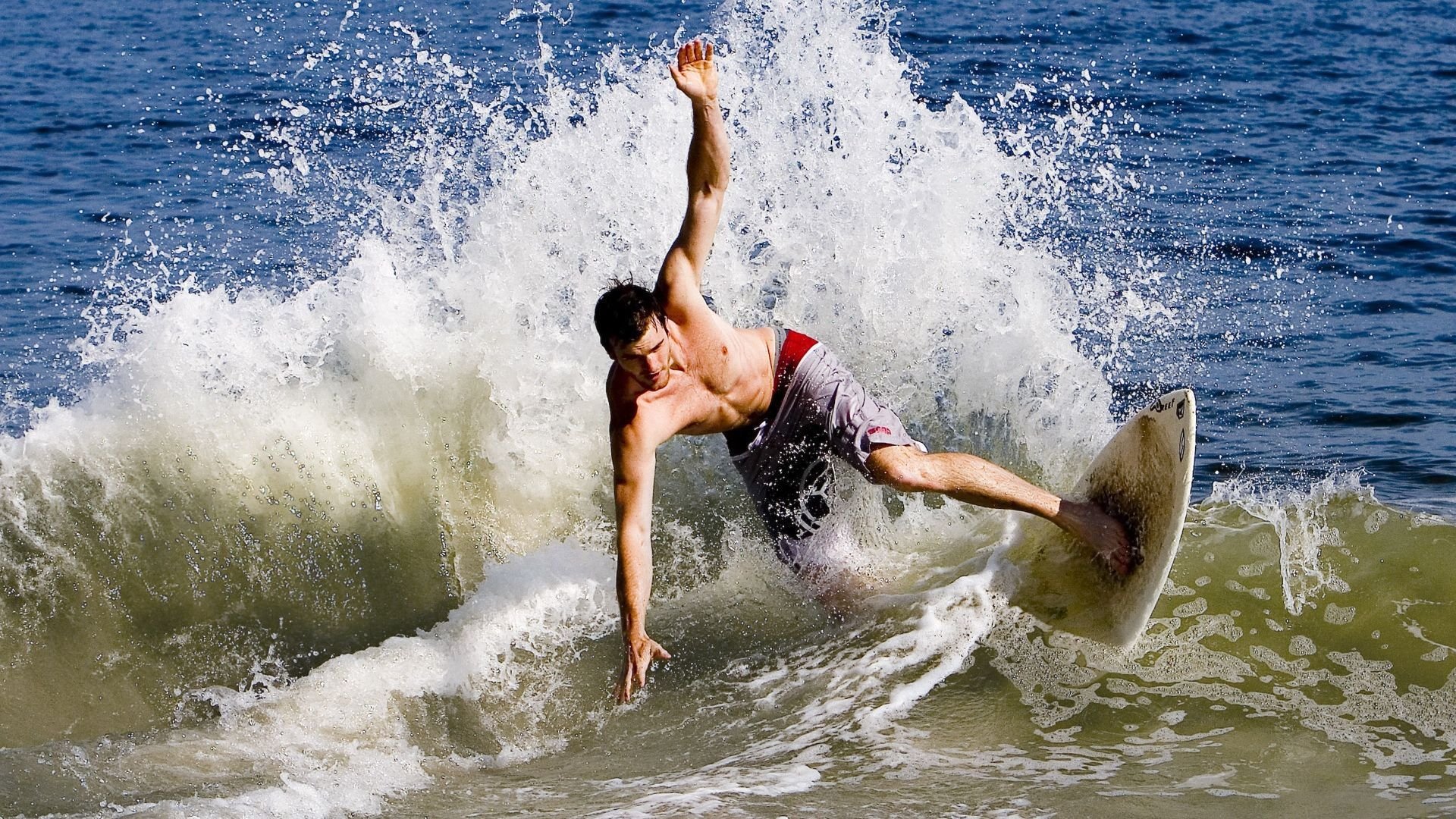 爱游戏娱乐-科特迪瓦选手团结协作，实现精彩突破，科特迪瓦球员